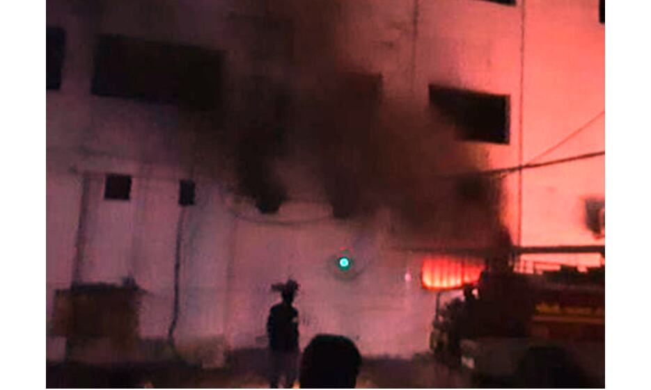 भरुच के पटेल हॉस्पिटल में आग, 13 मरीजों और 2 अस्पताल कर्मियों की मौत