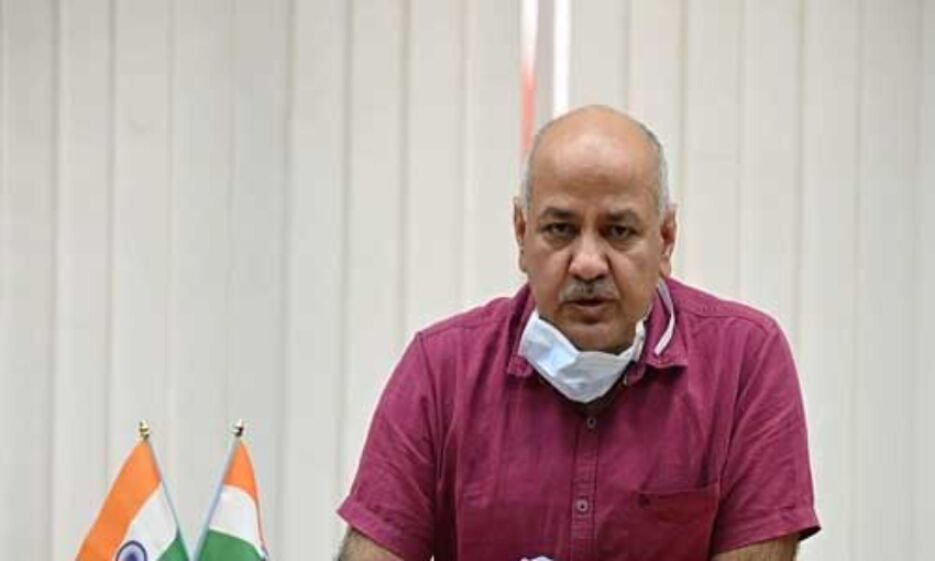 व्यवस्था सँभालने में नाकाम केजरीवाल सरकार ने सेना से मांगी मदद, रक्षामंत्री को लिखा पत्र