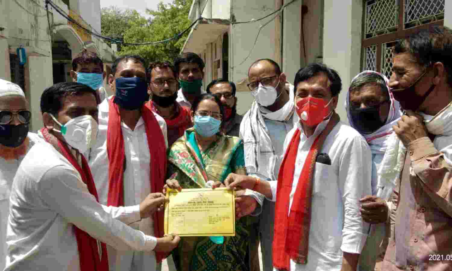 देवरिया: मतगणना पूरी होने से पहले ही दे दिया जीत का प्रमाणपत्र