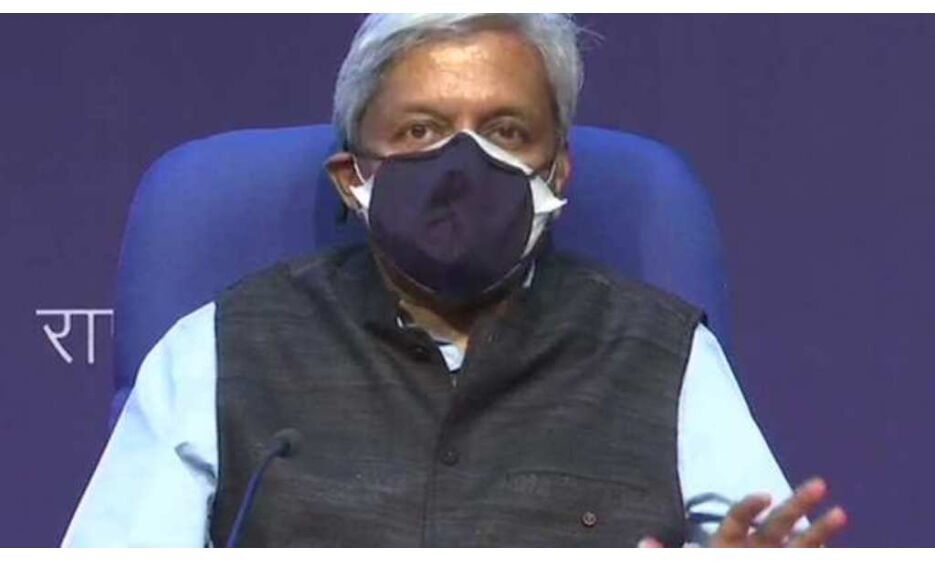 सरकार के वैज्ञानिक सलाहकार का दावा, सख्त कदम उठाकर तीसरी लहर से बच सकते है