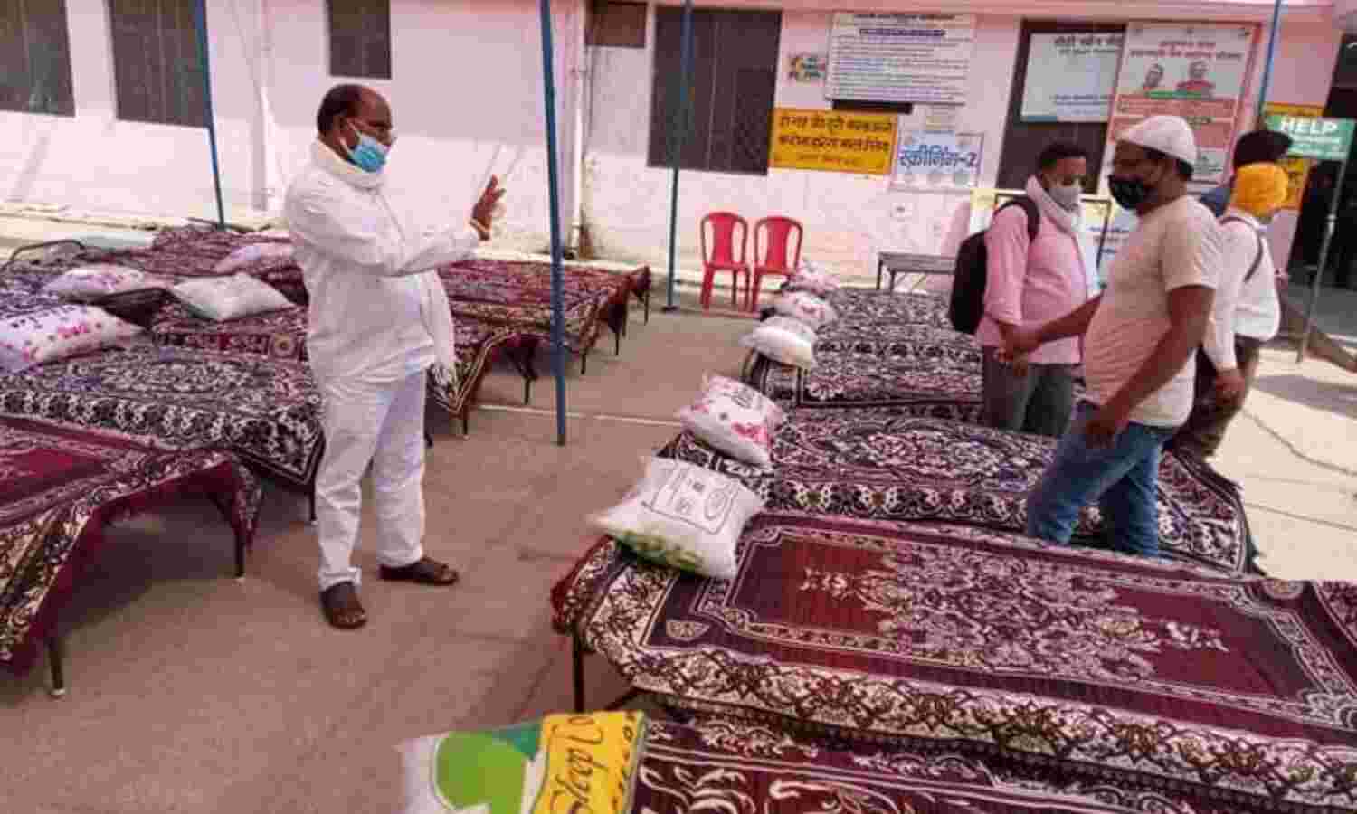 शाहजहांपुर: विधायक ने मेडिकल कॉलेज को दिए 20 बेड, 80 और देने का वादा किया