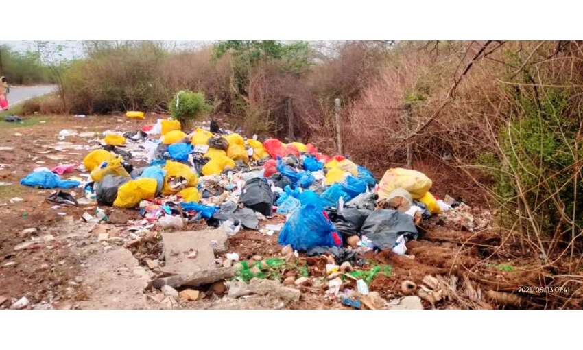 कैंसर पहाड़ी बनी कोरोना पहाड़ी, जगह -जगह बिखरा पड़ा है अस्पतालों का जहरीला कचरा