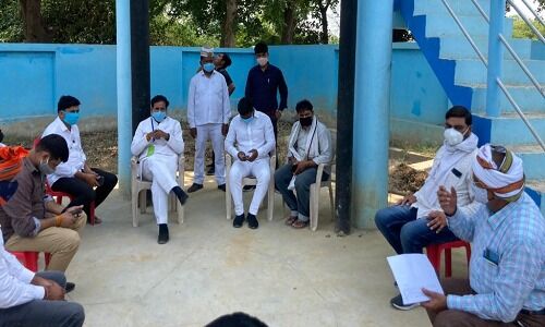 वाराणसी: नवनिर्मित पानी टंकी में रिसाव देख भड़के कैबिनेट मंत्री अनिल राजभर