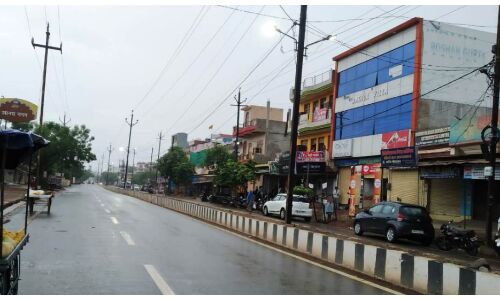 ताऊ ते का असर : ग्वालियर में सुबह से रुक -रुक कर हुई बारिश, गिरा तापमान