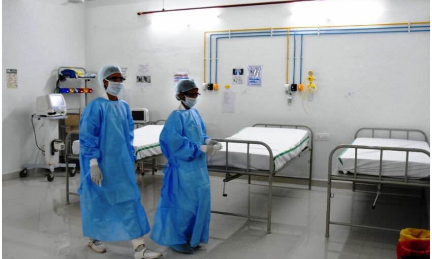 कोरोना से बचाव के लिए कमरे में वेंटिलेशन और मास्क जरुरी, सरकार ने जारी की एडवायजरी