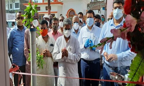 बहराइच: कैबिनेट मंत्री मुकुट बिहारी ने सीएचसी कैसरगंज में किया ऑक्सीजन प्लांट का शुभारंभ