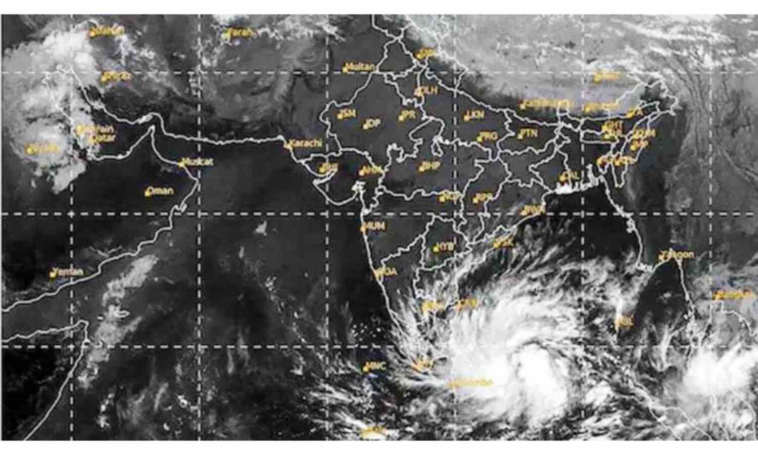 ताऊ ते के बाद यास बन रहा नया खतरा, अम्फान की तरह ला सकता है तबाही