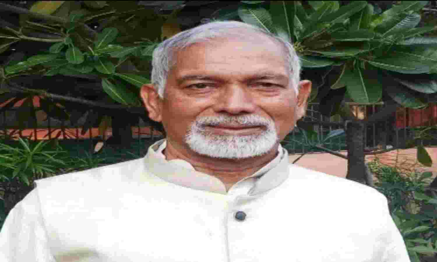 पेट रोगों में मिट्टी चिकित्सा है वरदान : डॉ.नागेंद्र नीरज पेट रोगों में मिट्टी चिकित्सा है वरदान : डॉ.नागेंद्र नीरज