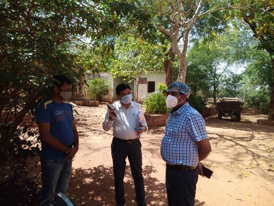 31 मई तक कोरोना मुक्त गांव कराने का लक्ष्य लेकर काम करें सरपंच व ग्रामीण 31 मई तक कोरोना मुक्त गांव कराने का लक्ष्य लेकर काम करें सरपंच व ग्रामीण