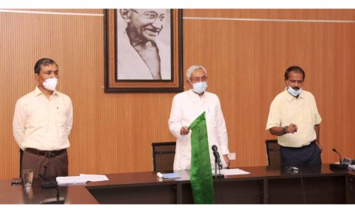 मुख्यमंत्री नीतीश ने वैक्सीनेशन एक्सप्रेस को दिखाई हरी झंडी, टीकाकरण अभियान में तेजी