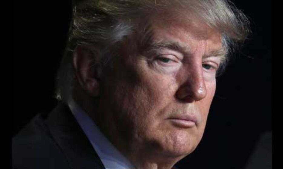 फेसबुक ने अमेरिकी पूर्व राष्ट्रपति ट्रंप का एकाउंट दो साल के लिए किया बैन