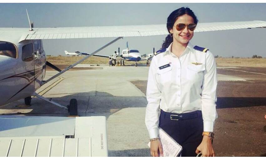 बॉलीवुड कलाकार जो अभिनय के साथ प्लेन उड़ाने में है माहिर बॉलीवुड कलाकार जो अभिनय के साथ प्लेन उड़ाने में है माहिर