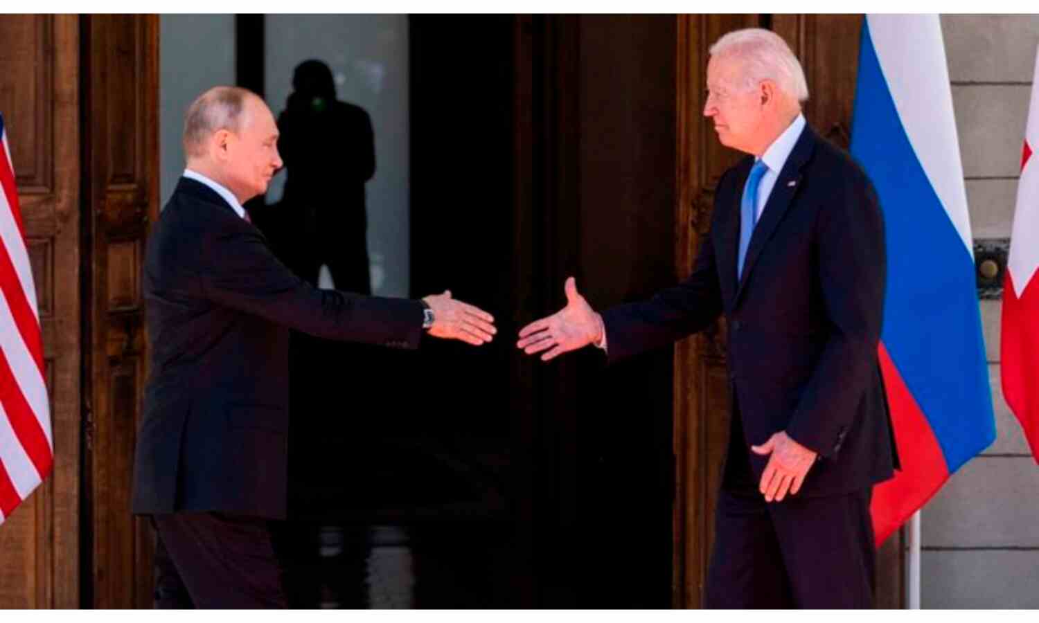 जो बाइडेन से मिले ब्लादिमीर पुतिन, दुनिया की टीकी नजर