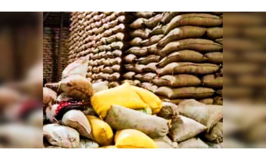 कंगाली में आटा गीला करने की जुगत में सरकार, खाली खजाने को 100 करोड़ की चोट