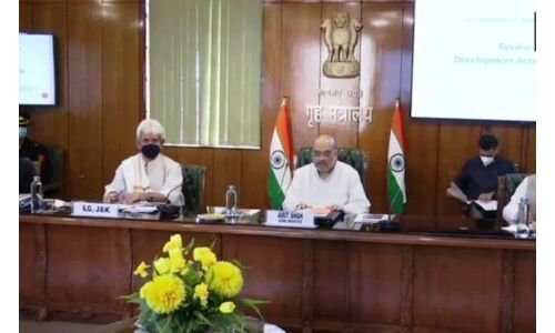 जम्मू कश्मीर के उपराज्यपाल दिल्ली पहुंचे, केंद्रीय गृहमंत्री के साथ की अहम बैठक