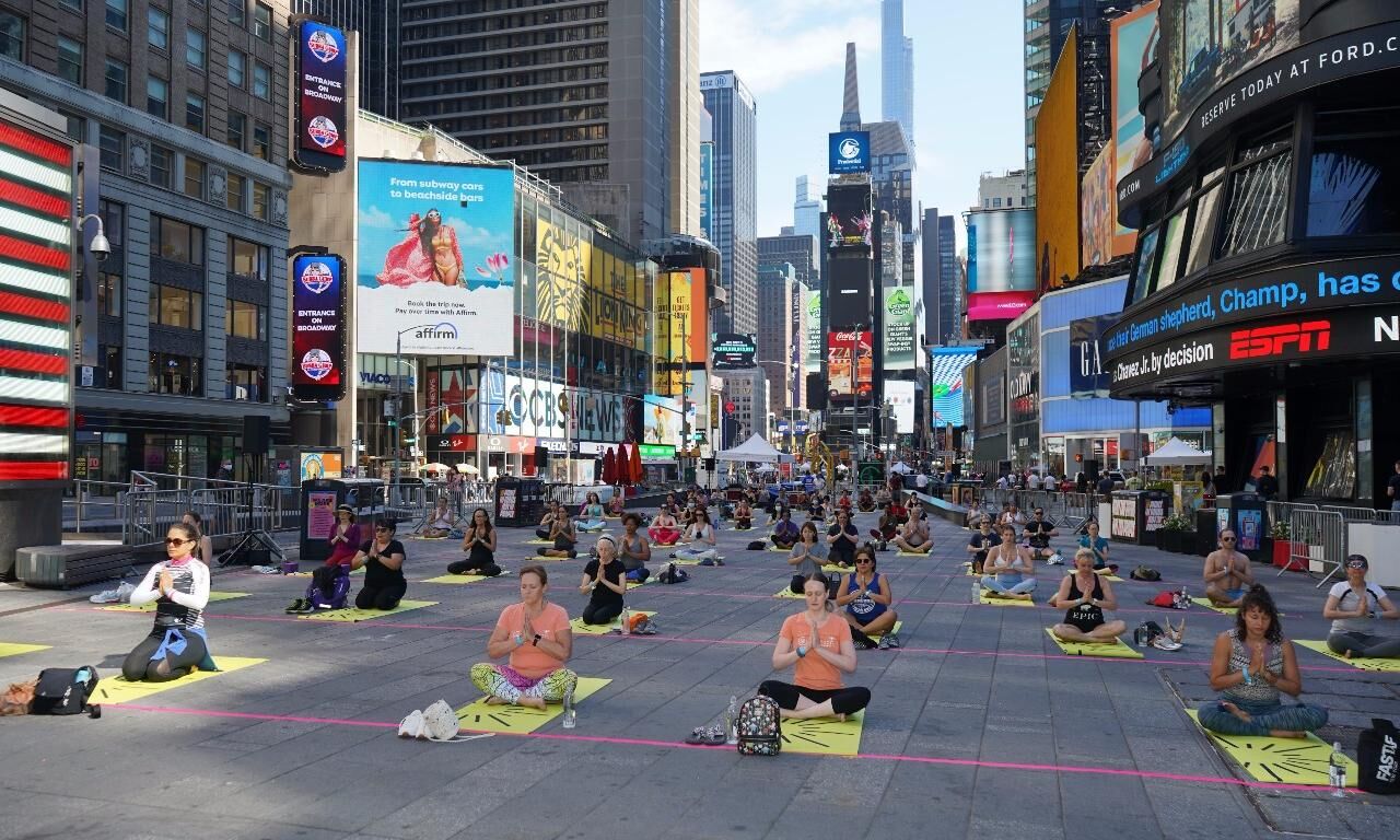 भारत के साथ दुनिया के 190 देशों ने किया योग प्राणायाम