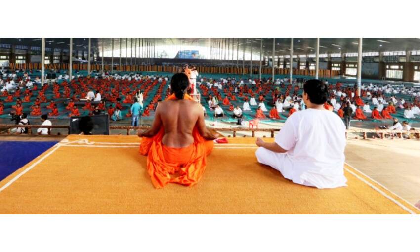 स्वस्थ जीवन और निरोगी काया की प्राप्ति के लिए योग एकमात्र साधन : स्वामी रामदेव