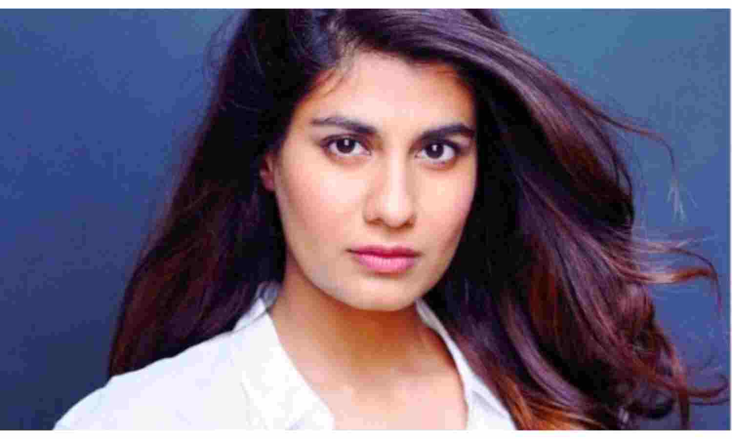 फैमिली मैन फेम श्रेया लूप लपेटा में तापसी के साथ आएंगी नजर