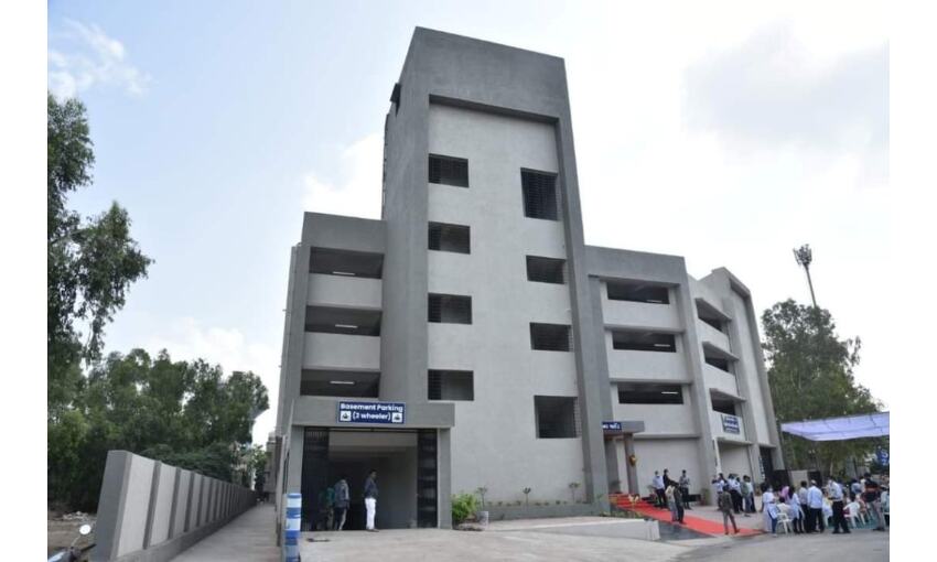 सूरत में बनी अनोखी मंडी, पार्किंग सुविधा के साथ खरीद सकेंगे सब्जी
