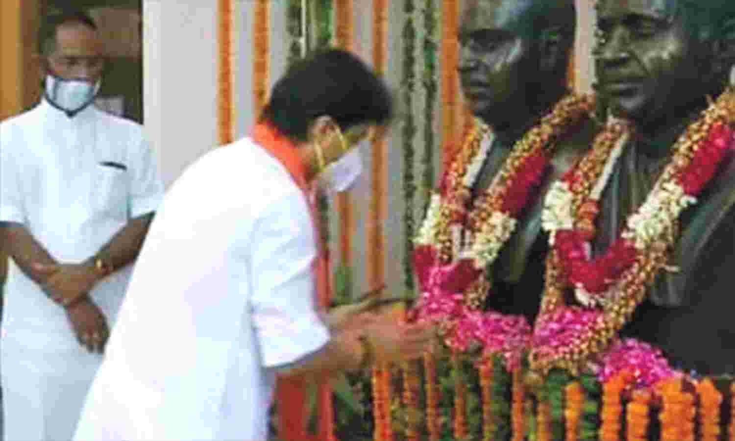 ज्योतिरादित्य सिंधिया पदभार संभालने से पहले पहुंचे भाजपा मुख्यालय, दिया  धन्यवाद