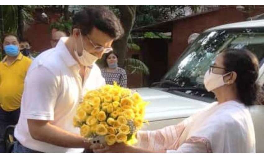BCCI अध्यक्ष सौरव गांगुली के घर पहुंचकर ममता ने दी जन्मदिन की बधाई, अटकलें हुई तेज