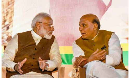 प्रधानमंत्री मोदी ने राजनाथ सिंह को दी जन्मदिन की बधाई, रक्षामंत्री ने जताया आभार