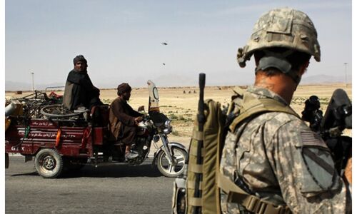 अफगानिस्तान में बढ़ा तालिबान का आतंक, भारत ने कर्मचारियों को वापिस बुलाया अफगानिस्तान में बढ़ा तालिबान का आतंक, भारत ने कर्मचारियों को वापिस बुलाया