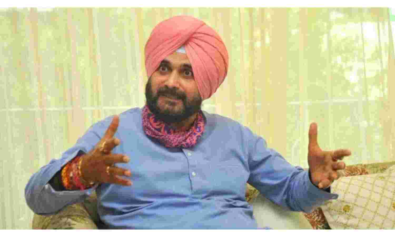 नवजोत सिद्धू कल संभालेंगे अध्यक्ष का पद, कैप्टन अमरिंदर के शामिल होने पर संशय