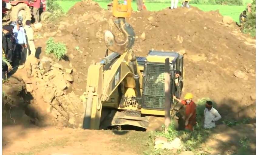 मप्र के विदिशा में बड़ा हादसा,1 बच्चे को बचाने में गई 11 लोगो की जान