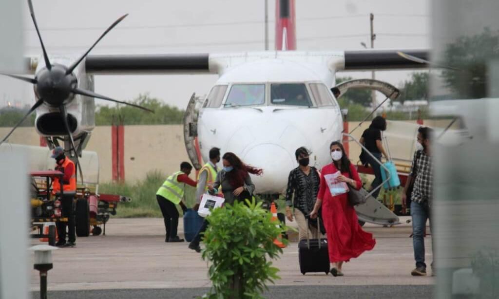 मप्र : विमान सेवाओं में दूसरे नंबर पर पहुंचा ग्वालियर, मुंबई से पहली बार शूटिंग के लिए आए कलाकार