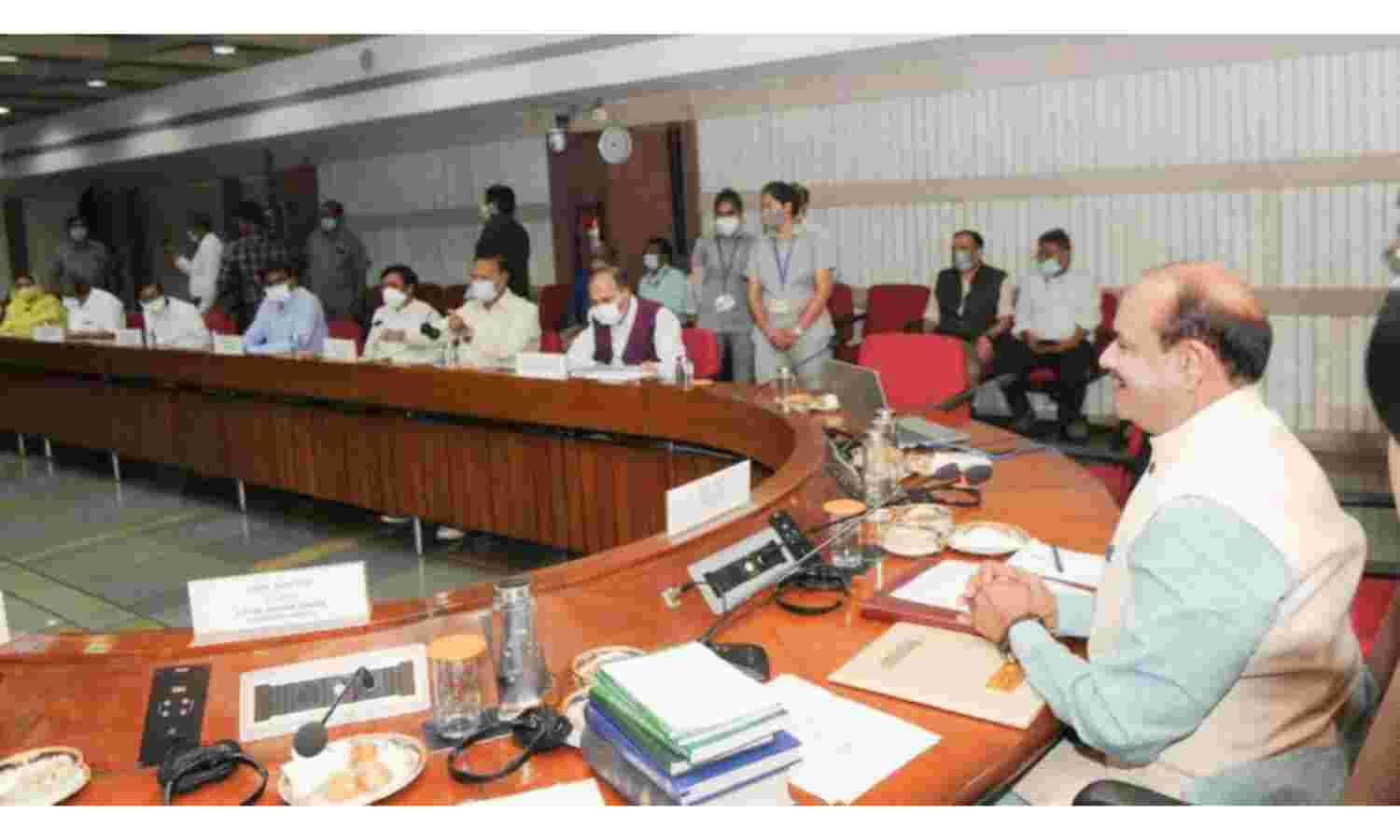 सर्वदलीय बैठक में बिरला ने सभी दलों से लोकसभा को सुचारू चलाने में सहयोग की अपील