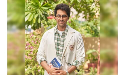 डॉक्टर जी के सेट से सामने आया आयुष्मान का फर्स्ट लुक, भोपाल में शुरू हुई शूटिंग