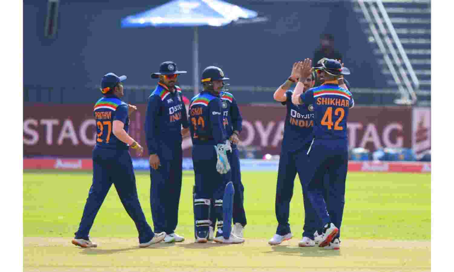 भारत ने श्रीलंका को 3 विकेट से हराया,  श्रृंखला में बनाई 2-0 की अजेय बढ़त