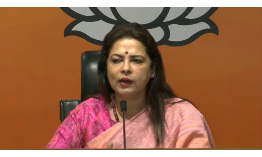 पेगासस मामले में 10 देशों का नाम शामिल, सिर्फ भारत के विपक्ष को आपत्ति पेगासस मामले में 10 देशों का नाम शामिल, सिर्फ भारत के विपक्ष को आपत्ति