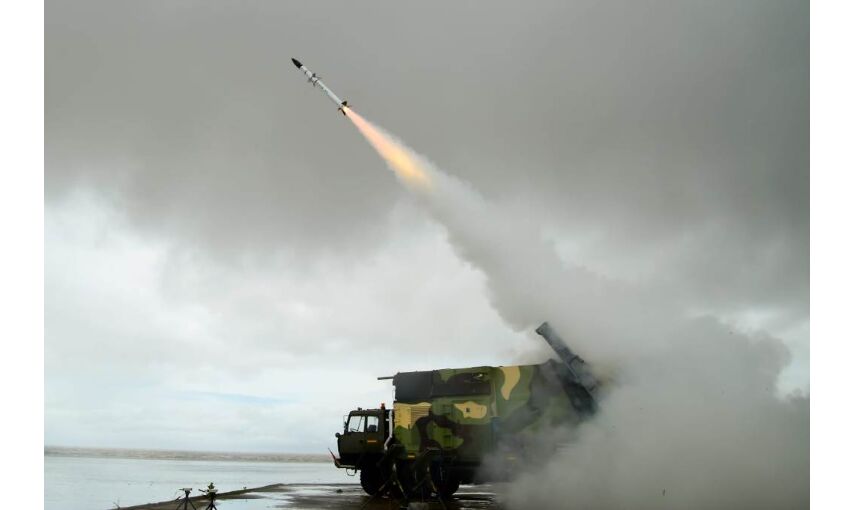 नई पीढ़ी की आकाश मिसाइल ने आसमान में दिखाई ताकत, हवाई खतरों को बेअसर करने की क्षमता