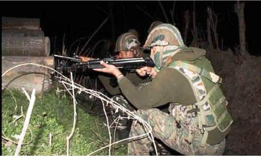 बांडीपोरा मुठभेड़ में दो आतंकी ढेर, सेना के 3 जवान घायल बांडीपोरा मुठभेड़ में दो आतंकी ढेर, सेना के 3 जवान घायल