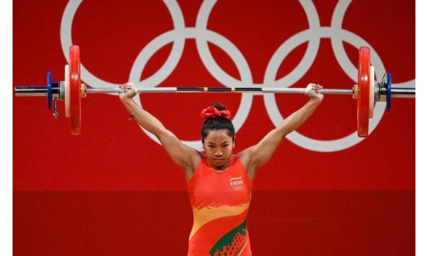 मीराबाई चानू : चढ़ा संघर्ष और विश्वास से सफलता का शिखर