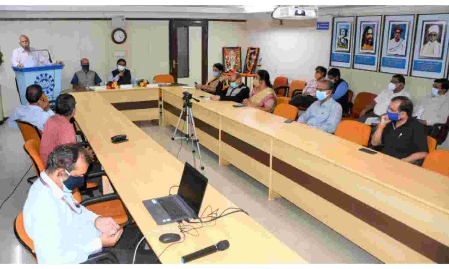 लक्ष्य को लेकर एकाग्र रहें, सफलता मिलेगी : पंकज चतुर्वेदी