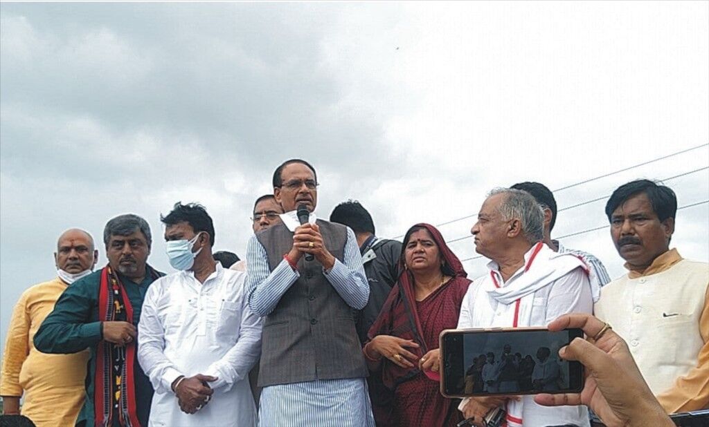 मुख्यमंत्री चौहान ने ग्वालियर क्षेत्र का किया दौरा, बाढ़ पीड़ितों के लिए की बड़ी घोषणाएं