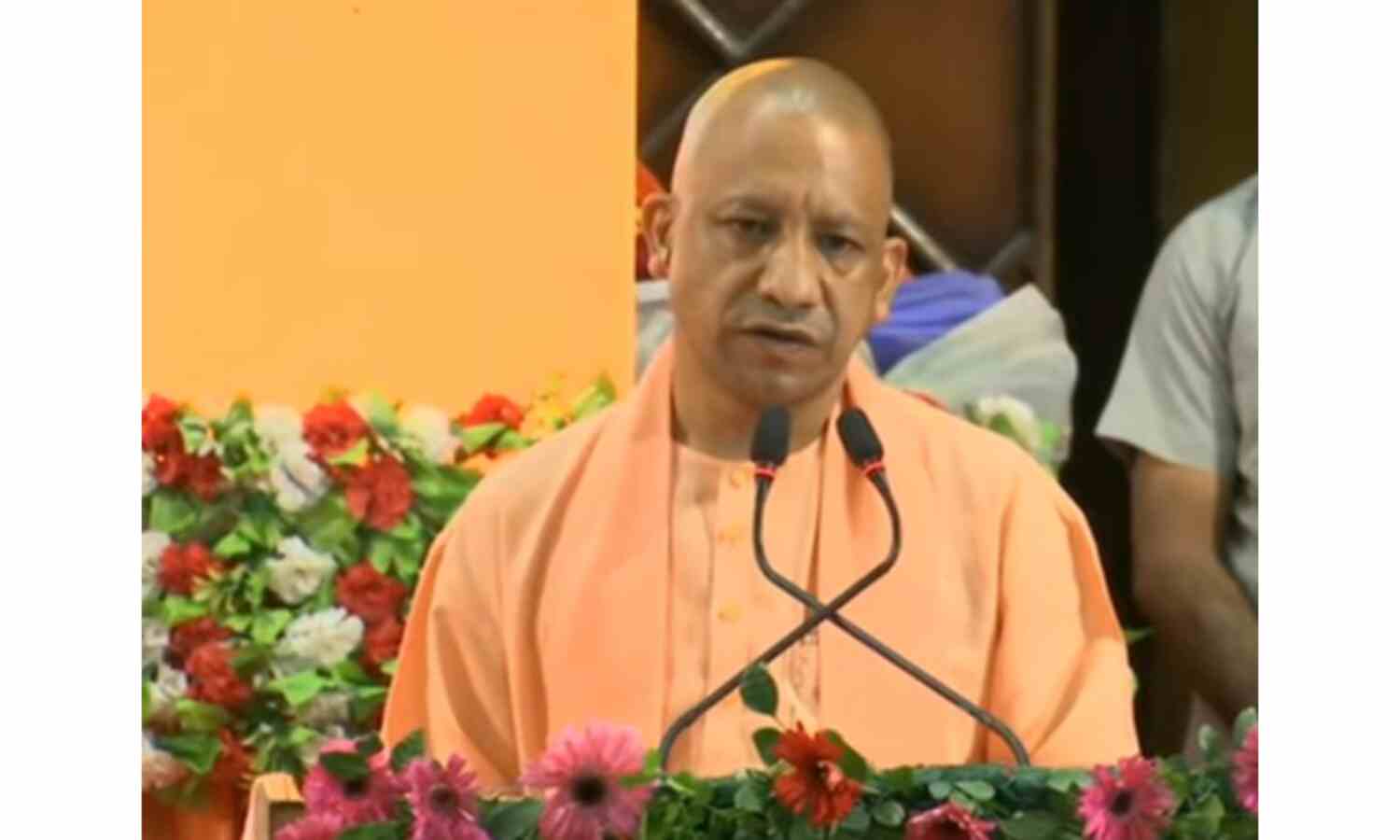 अब सैनिक स्कूल से वीरों के साथ वीरांगनाएं भी मिलेंगी : योगी आदित्यनाथ