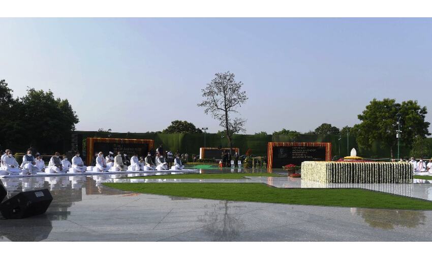 राष्ट्रपति, उपराष्ट्रपति, प्रधानमंत्री ने अटल बिहारी वाजपेयी को दी श्रद्धांजलि