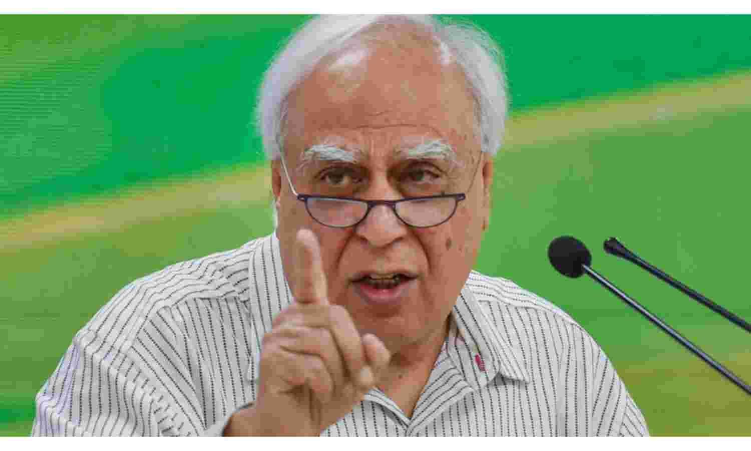 सुष्मिता देव के इस्तीफे के बाद कांग्रेस शीर्ष नेतृत्व घिरा, वरिष्ठ नेताओं ने उठाए सवाल