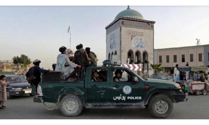 अफ़ग़ानिस्तान में एक बार फिर तालिबान का शासन,राष्ट्रपति निवास पर किया कब्जा