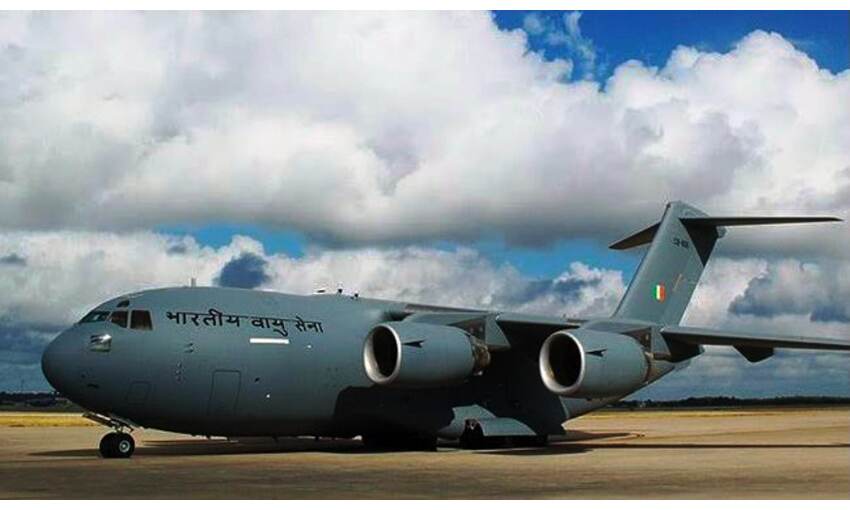 काबुल में फंसे भारतीयों को लाने के लिए पहुंचा वायुसेना का विमान, जल्द वापसी की उम्मीद