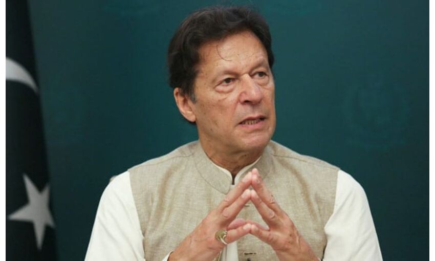 पैंडोरा पेपर ने खोले पाकिस्तानी नेताओं के राज, इमरान खान के इस्तीफे की उठी मांग