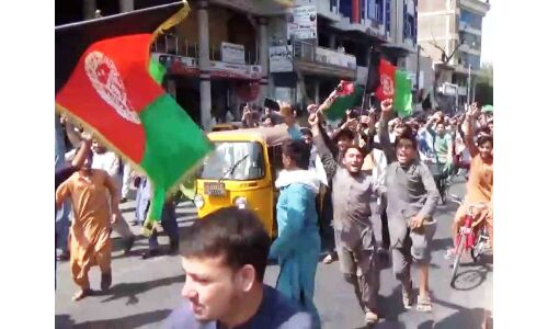 तालिबान ने बहाया अफगानियों का खून, स्वतंत्रता दिवस पर झंडा फहराने वालों पर चलाई गोलियां