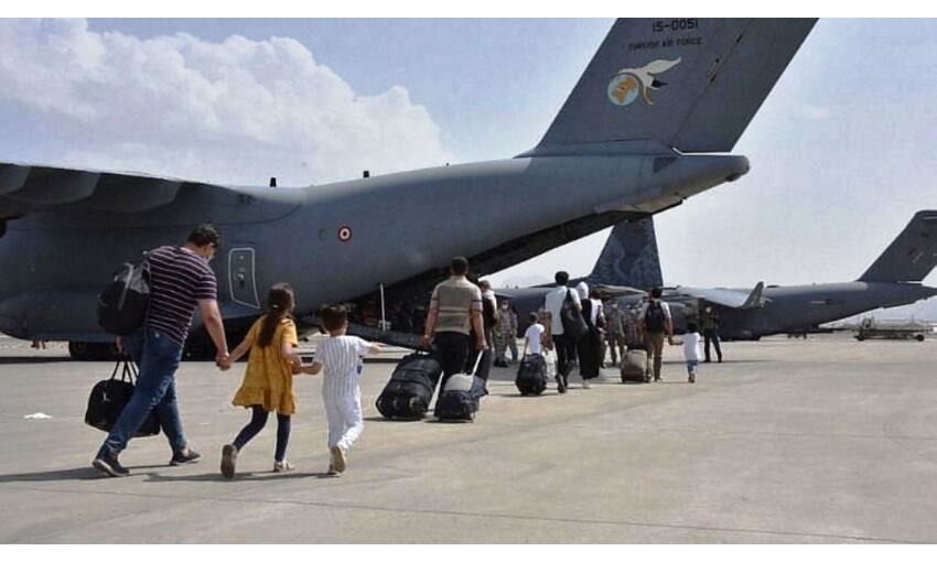 सरकार का बड़ा फैसला: अब सिर्फ E-Visa पर भारत आ सकेंगे अफगान नागरिक