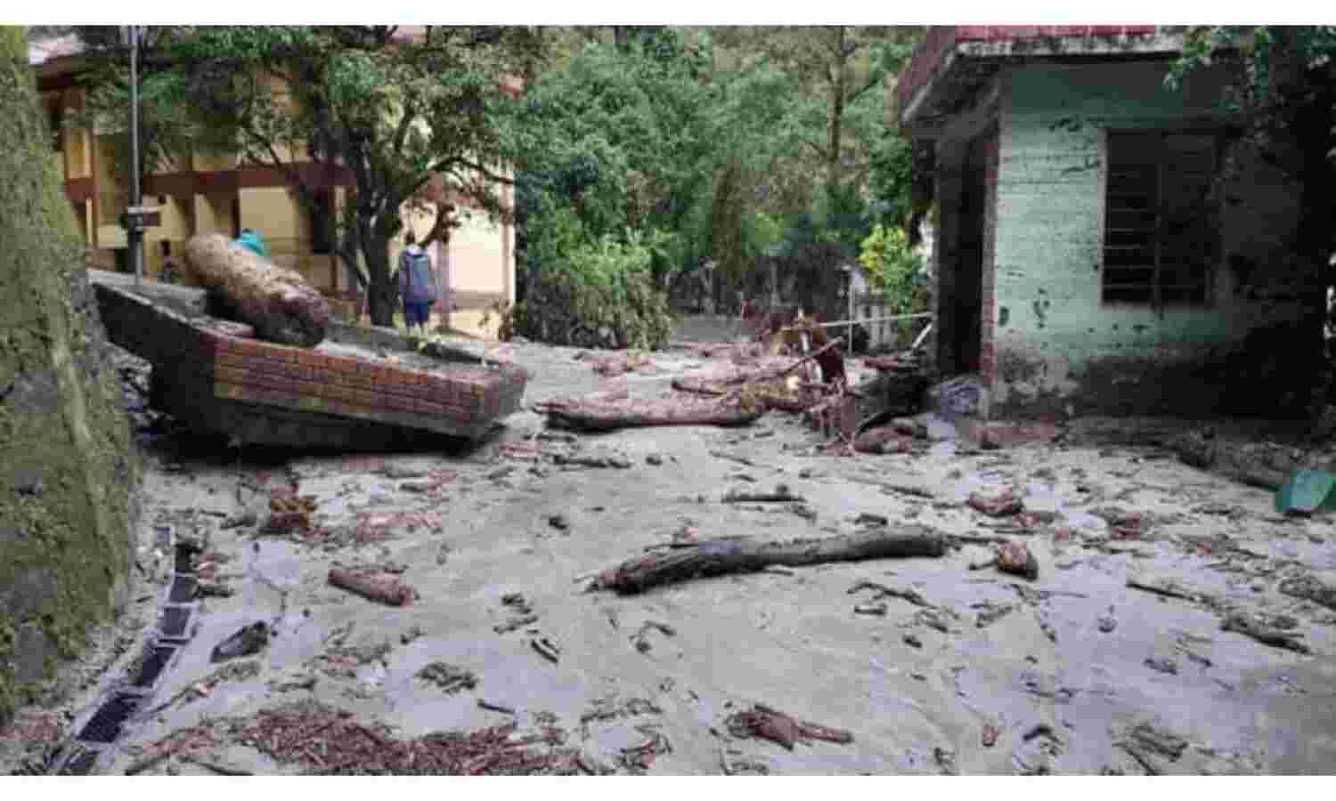 उत्तराखंड के धारचूला में बादल फटा, 3 बच्चों के शव बरामद, 4 लापता