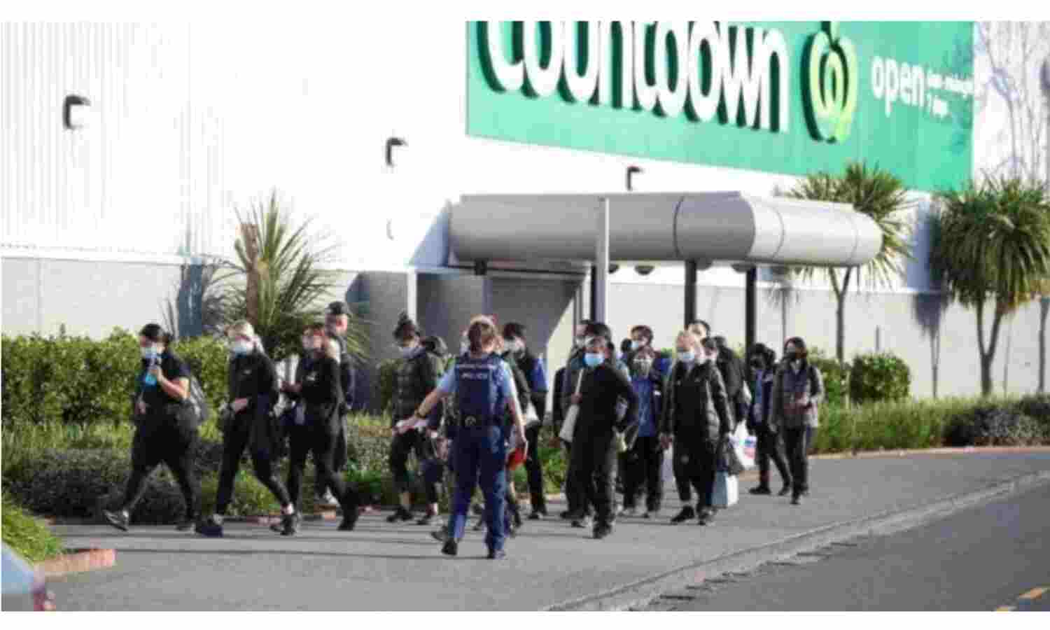 न्यजीलैंड सुपरमार्केट में ISIS आतंकी ने हमला किया, 6 लोग घायल