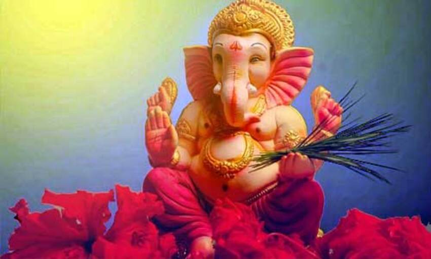 गणेश महोत्सव के साथ शुरू हो जाएगी त्यौहारों की धूम, इस दिन से घर-घर विराजेंगे विनायक गणेश महोत्सव के साथ शुरू हो जाएगी त्यौहारों की धूम, इस दिन से घर-घर विराजेंगे विनायक